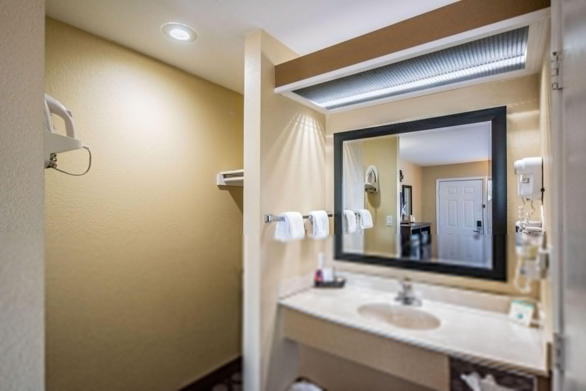 Relax Inn And Suites Kuttawa Kültér fotó
